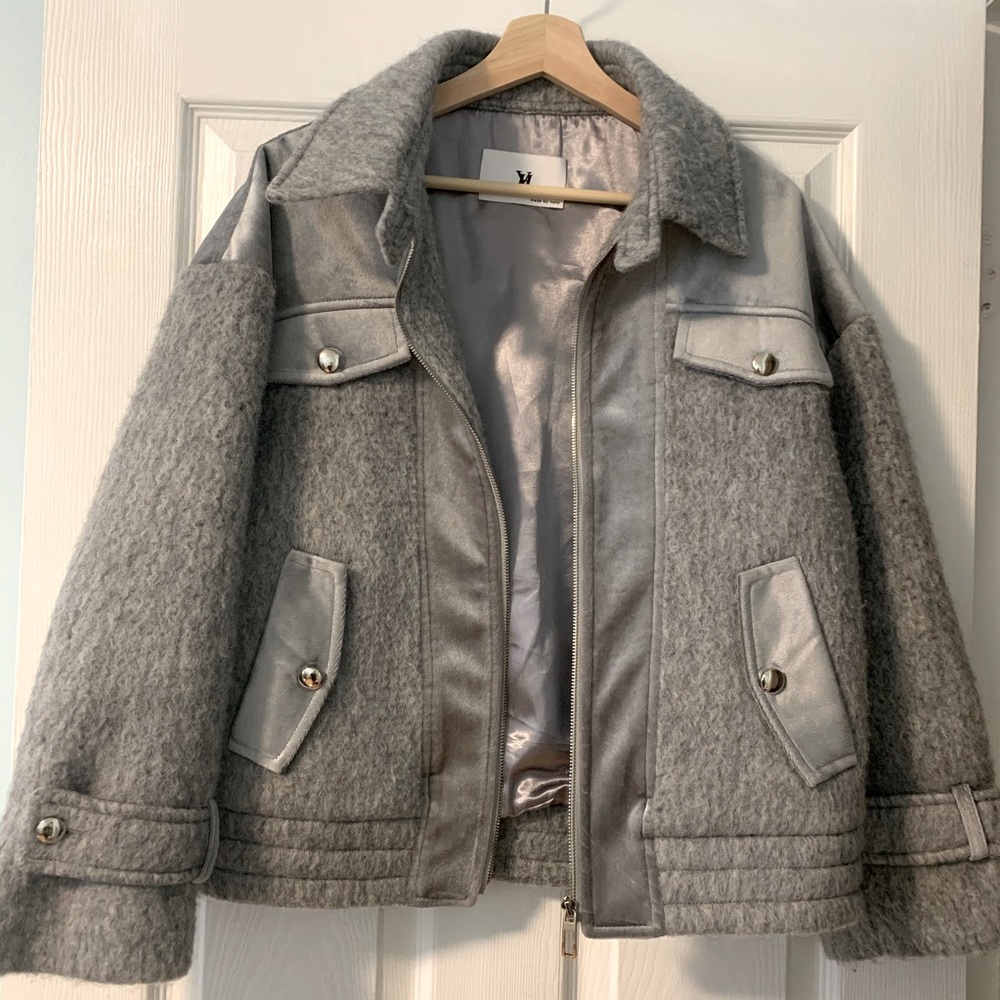 Coat - Picture 3 of 6